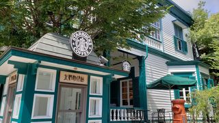 おしゃれな店内