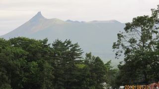 何度見ても美しい山