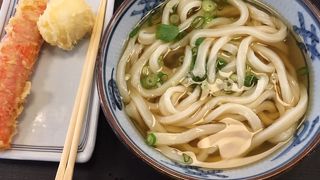 手軽に讃岐うどんが空港で楽しめます