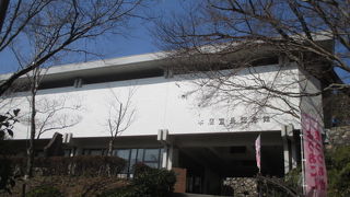 鈴乃屋のすぐそばです