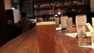 大学近くにある学生にはもったいないバー