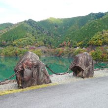 岩の柵というのが良いです(^｡^)