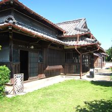 ここで入館料支払います