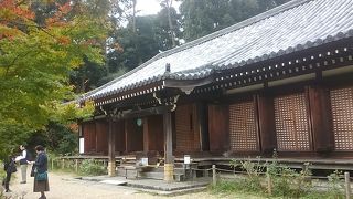 静かな山間の浄瑠璃寺