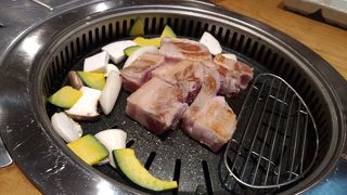 24時間営業で美味しいサムギョプサルが食べられます