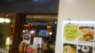 目玉焼きとかウインナーの朝食は素朴で美味しかった