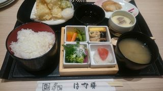 バラエティー豊富な総合和食店