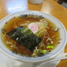 ミニラーメンも結構なボリューム