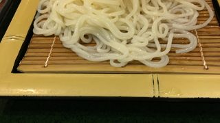 成田空港で讃岐うどん