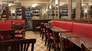 朝食はボリューム満点。２人で行くのが良し。