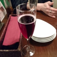 スパークリングワインで乾杯