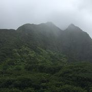 意外なほど深い谷、雨多し