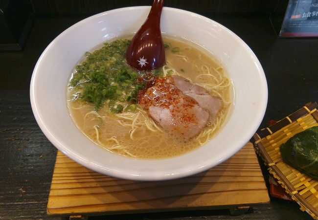 絶品細麺あっさりトンコツ