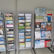 多種類のパンフレットがあります