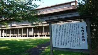 昔の農作業の様子を知ることが出来る風俗人形などがあります