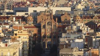 世界遺産となった「芸術には人を癒す力がある」という理念で作られた病院