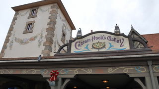 海賊も喜ぶ食べ応え十分のピザ