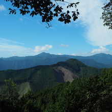山頂手前の展望