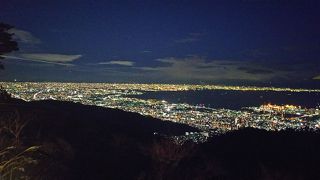 これぞ日本三大夜景という迫力