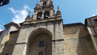 新市街地の北側にあります。