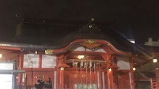歌舞伎町の端にある神社