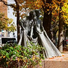 この角度だと漁民しか見えません
