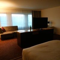 広々リビングダイニングスペース。