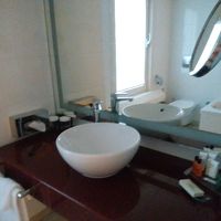 この並びに洗面ボウルなしの鏡スぺースもあった。