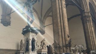 シニョリーア広場にある野外美術館