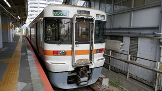 ローカル線です