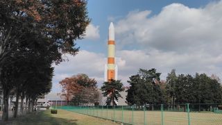 そびえたつロケットが大迫力！