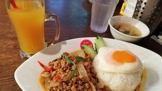 辛い物食べたい時に　タイ料理　ティーヌンへ