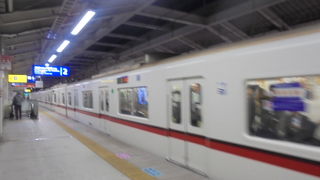 成田空港行き電車　活用されていません