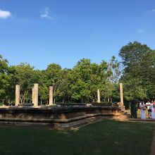 ムーンストーンのある建物