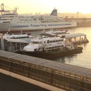 海の飛行機の様な船