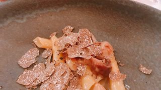 新進気鋭シェフが作る奇をてらった料理が多い印象のレストラン