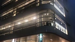 駅からは少し歩きます