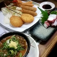 どて焼きに串しにたこぶつ