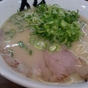 気軽に入れる格安博多ラーメン