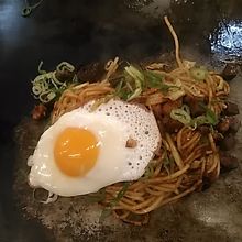 ぼっかけ焼きそばの目玉焼き700円