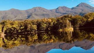 水面にうつる山が素敵