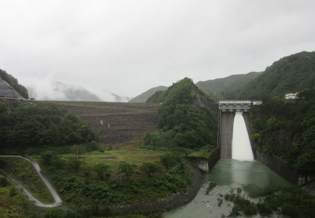 中京圏の水がめとして歴史のあるダム