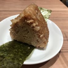 えびおにぎり ふつうのかやくご飯