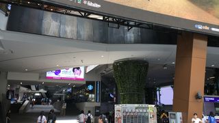 新しいレストラン街