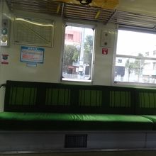 車内の様子です。