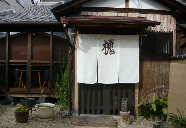 民家のようなレストランでランチ