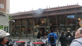 添乗員さんとタパスの夕食を楽しんだ