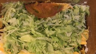 海中道路近くのキングタコス