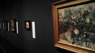 絵画や水墨画のほか、ビデオ映像などの近現代作品も見もの