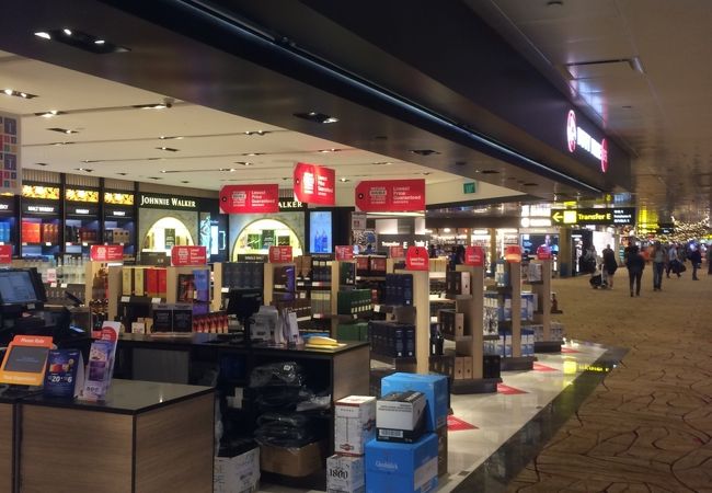 Dfs シンガポール チャンギ国際空港店 クチコミ アクセス 営業時間 シンガポール フォートラベル